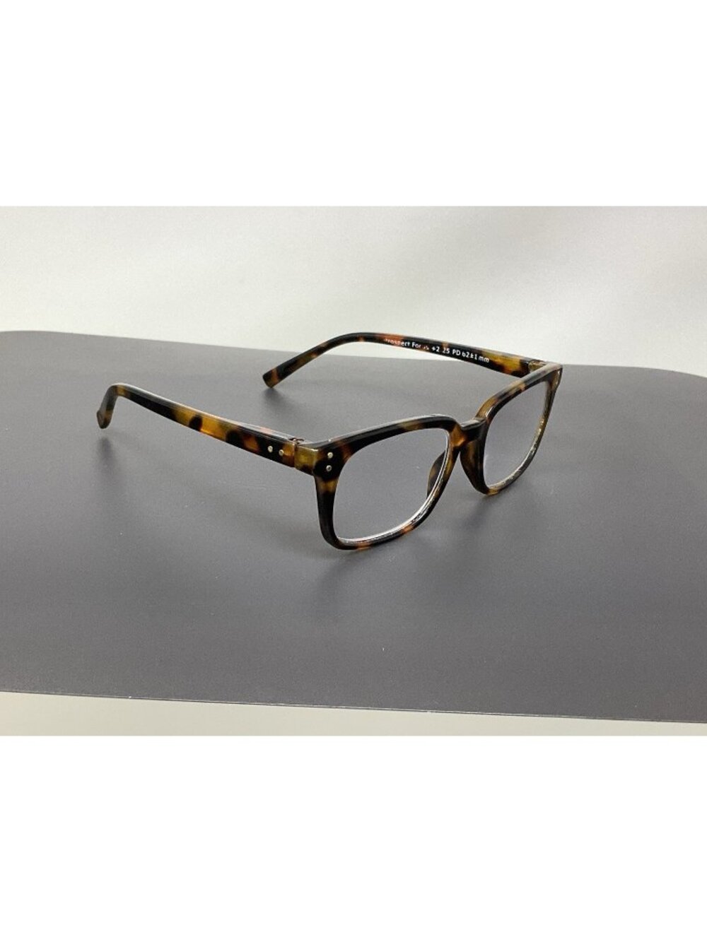 Peepers Prodpect Focus blue Light Reading Glasses +2.25 Tortoise